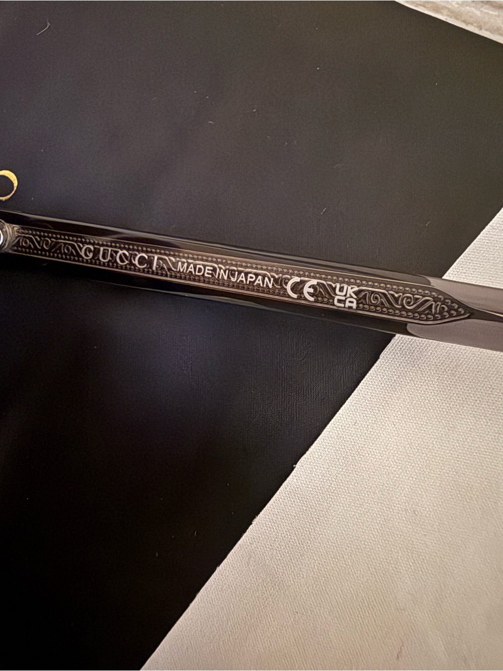 Gucci Black Sunglasses with Mirrored Lenses - Picture 5 of 7